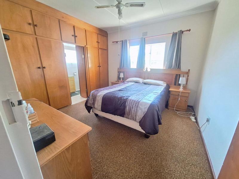 3 Bedroom Property for Sale in Albertinia Western Cape